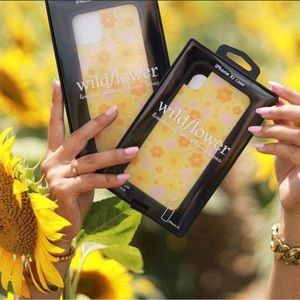 Yellow flower design wildflower case size iphone xr